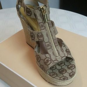 MICHAEL Michael Kors Espadrilles  Wedges